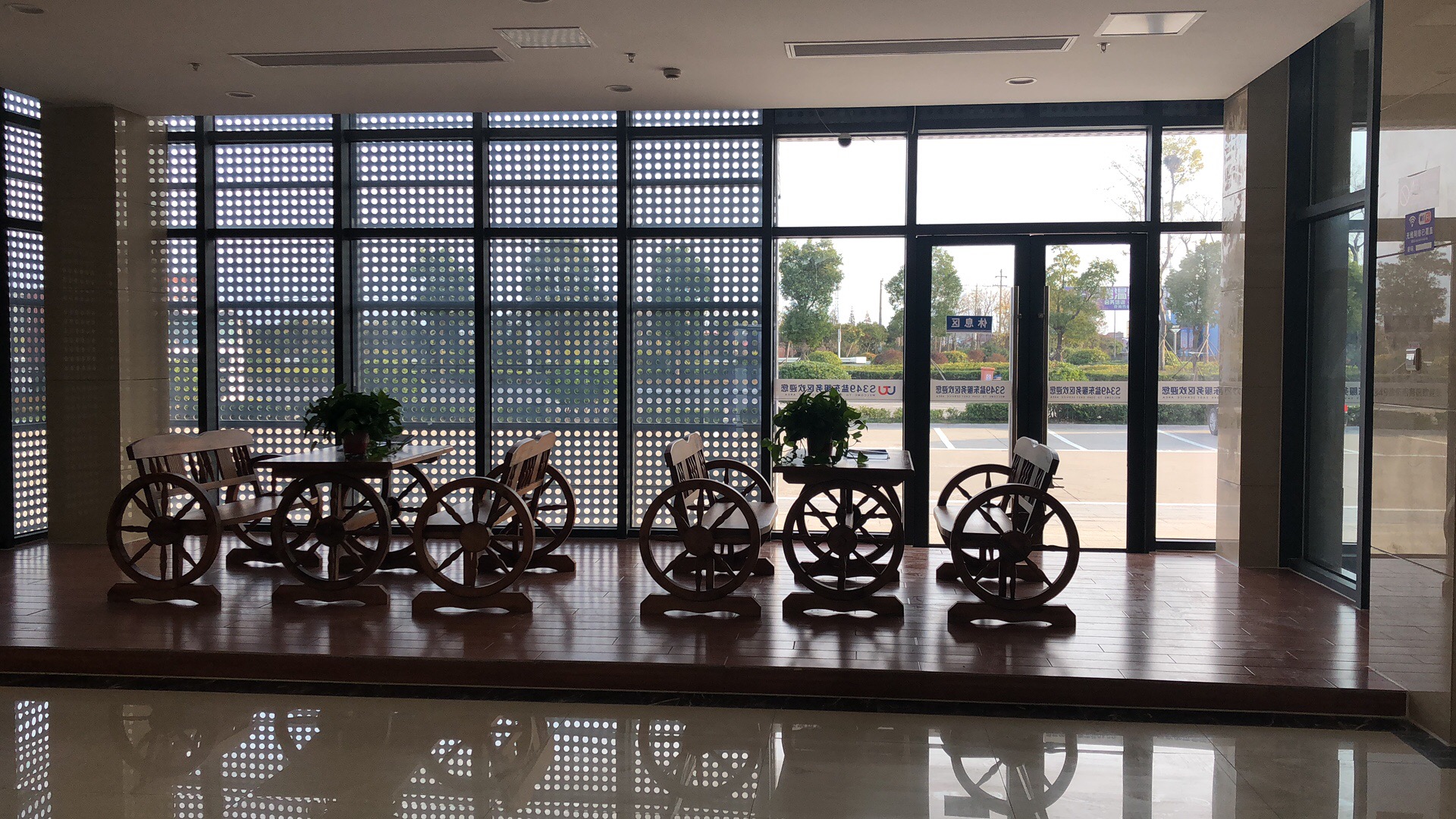 6.4444.jpg 6.4444.jpg