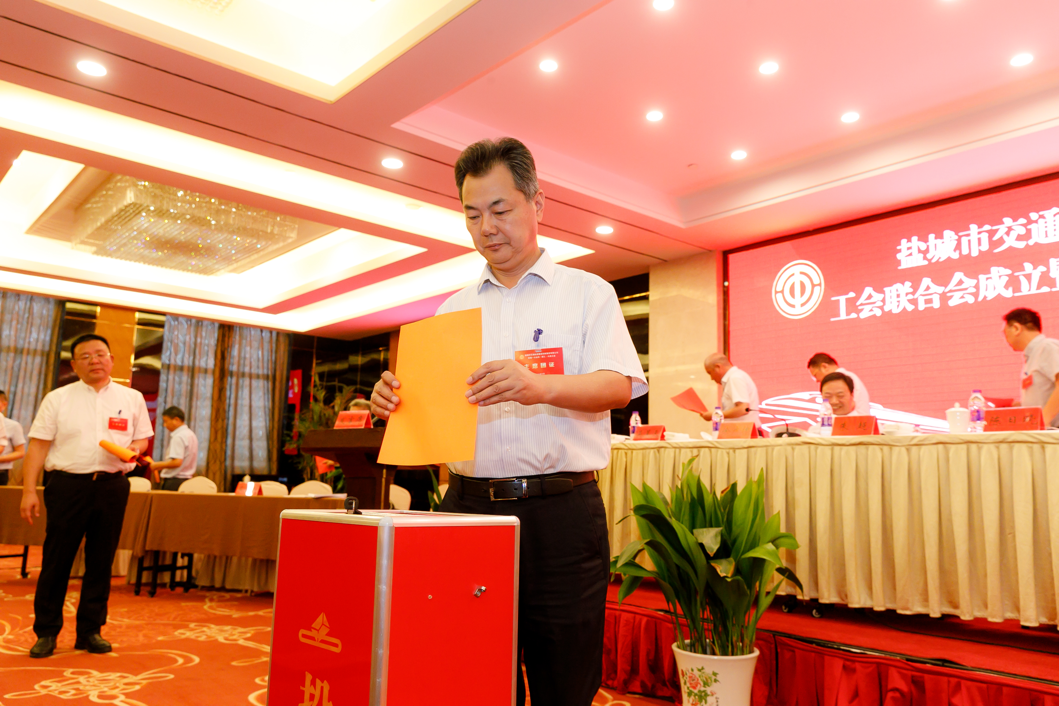 XXM_7908.jpg XXM_7908.jpg