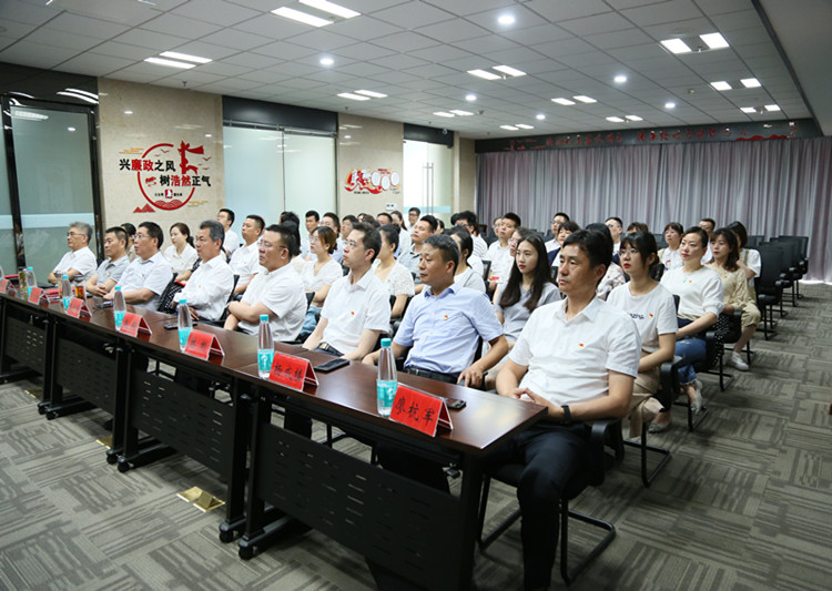 webwxgetmsgimg_副本.jpg webwxgetmsgimg_副本.jpg