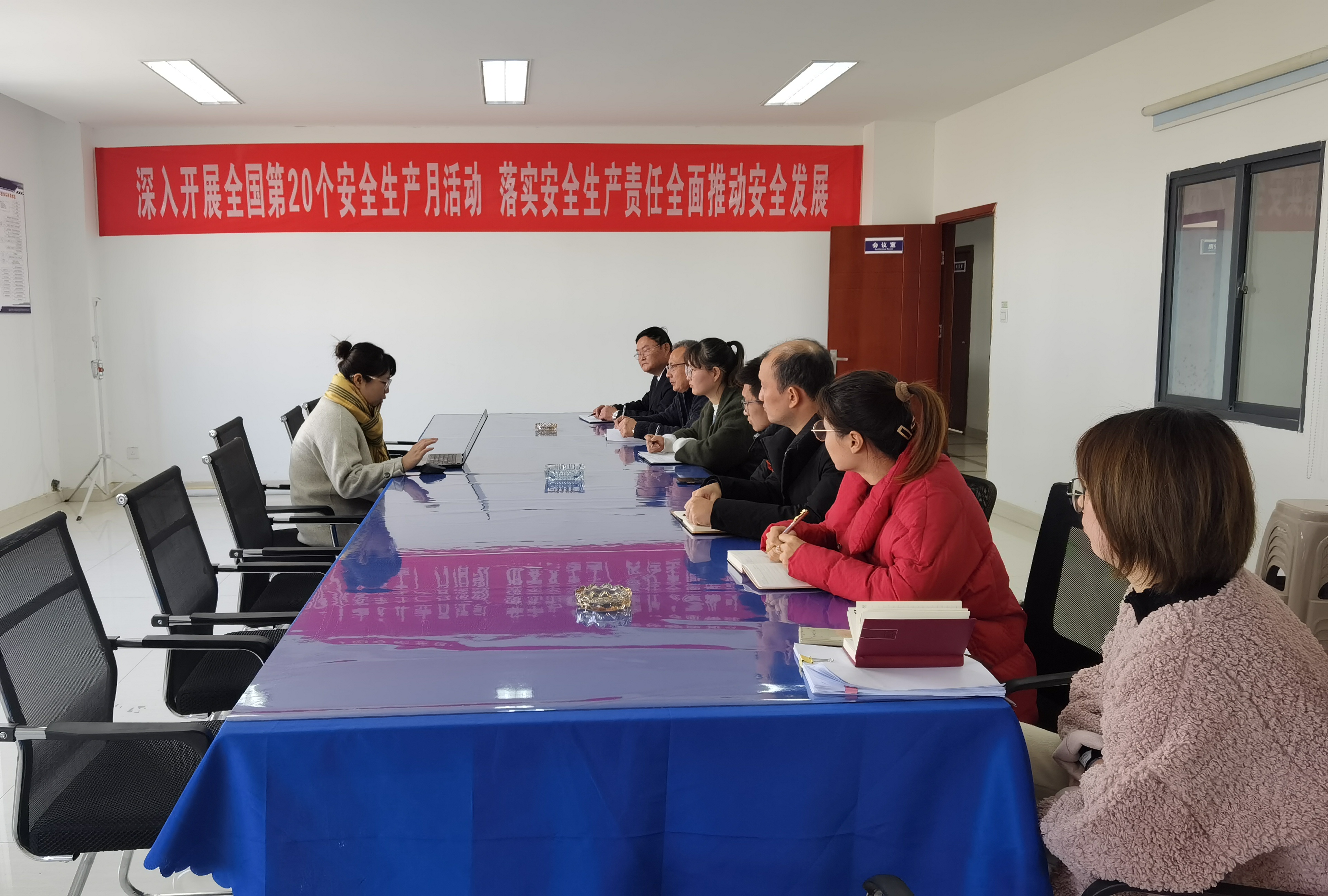 88e5b778d53c145fe417a110daeadab.jpg 88e5b778d53c145fe417a110daeadab.jpg