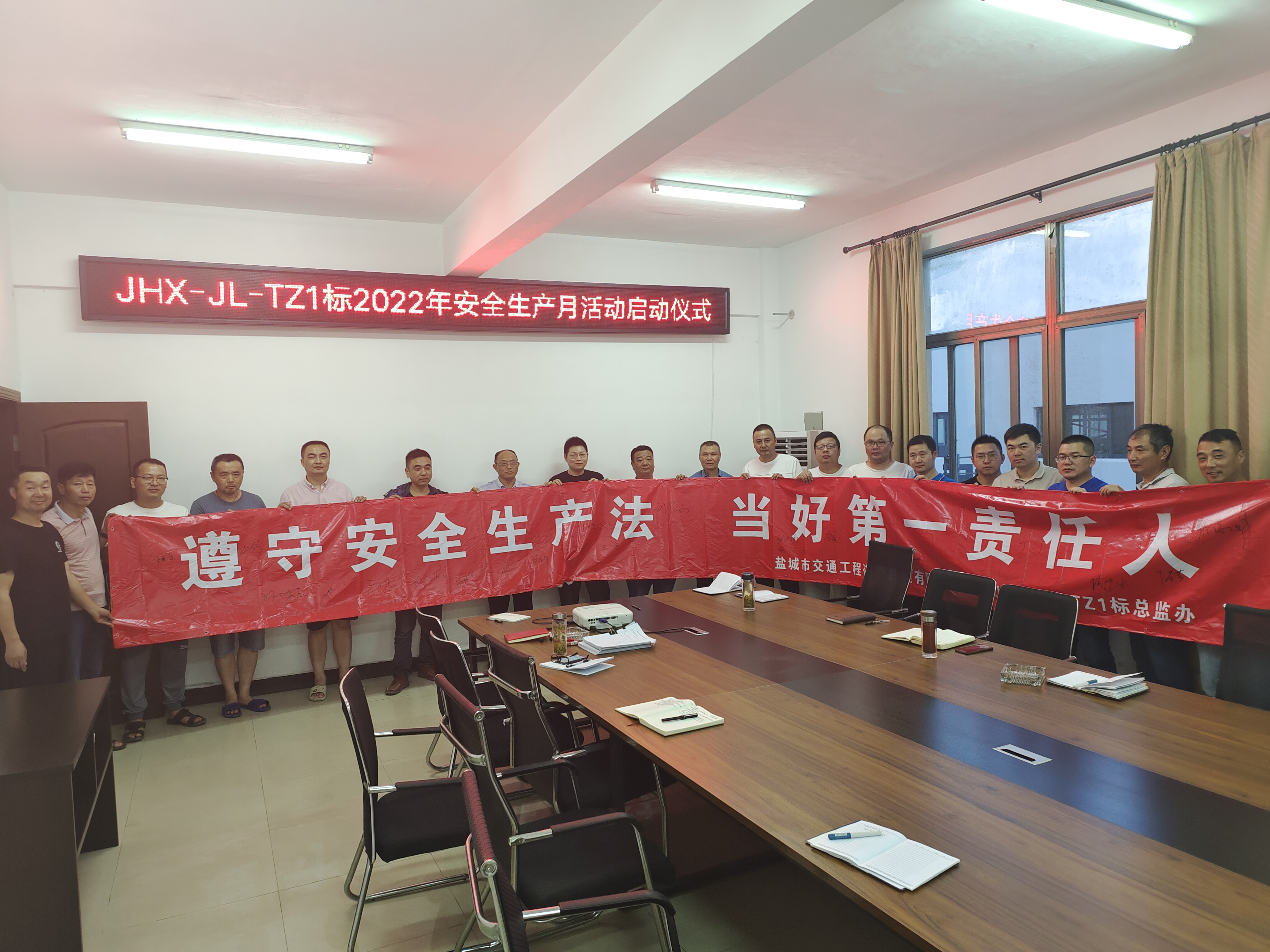 b7120a157245fbf47ecb39a2c8efb71.jpg b7120a157245fbf47ecb39a2c8efb71.jpg