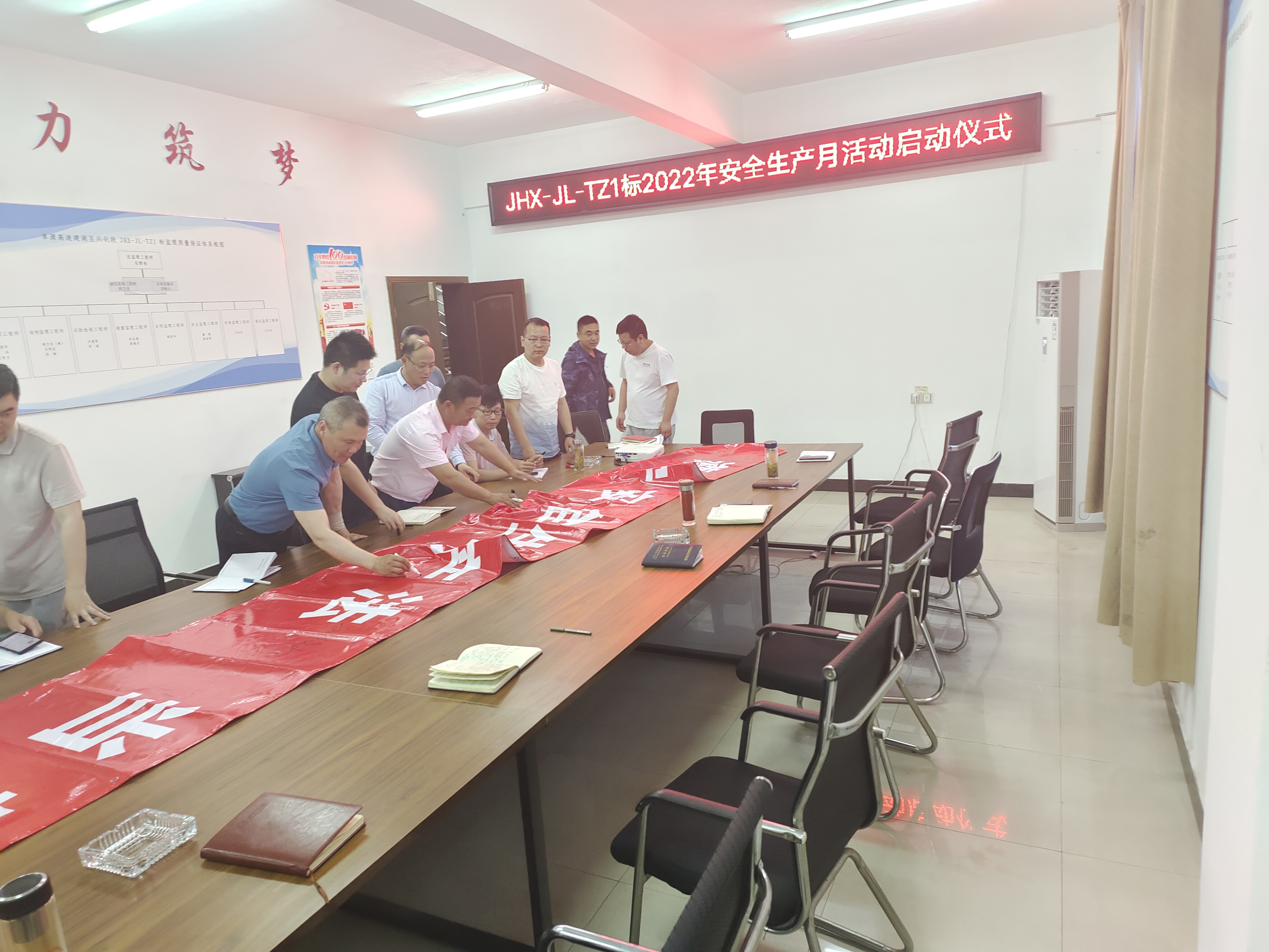 fed32ccdaca34190ce74cbba4f9b490.jpg fed32ccdaca34190ce74cbba4f9b490.jpg