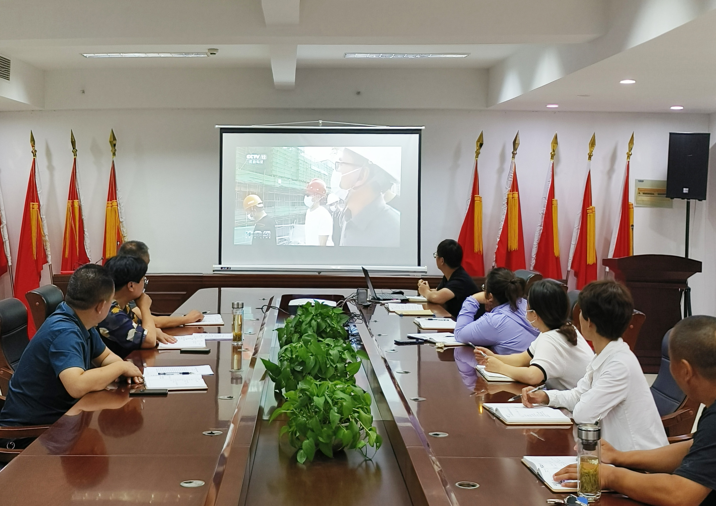 封面.jpg 封面.jpg