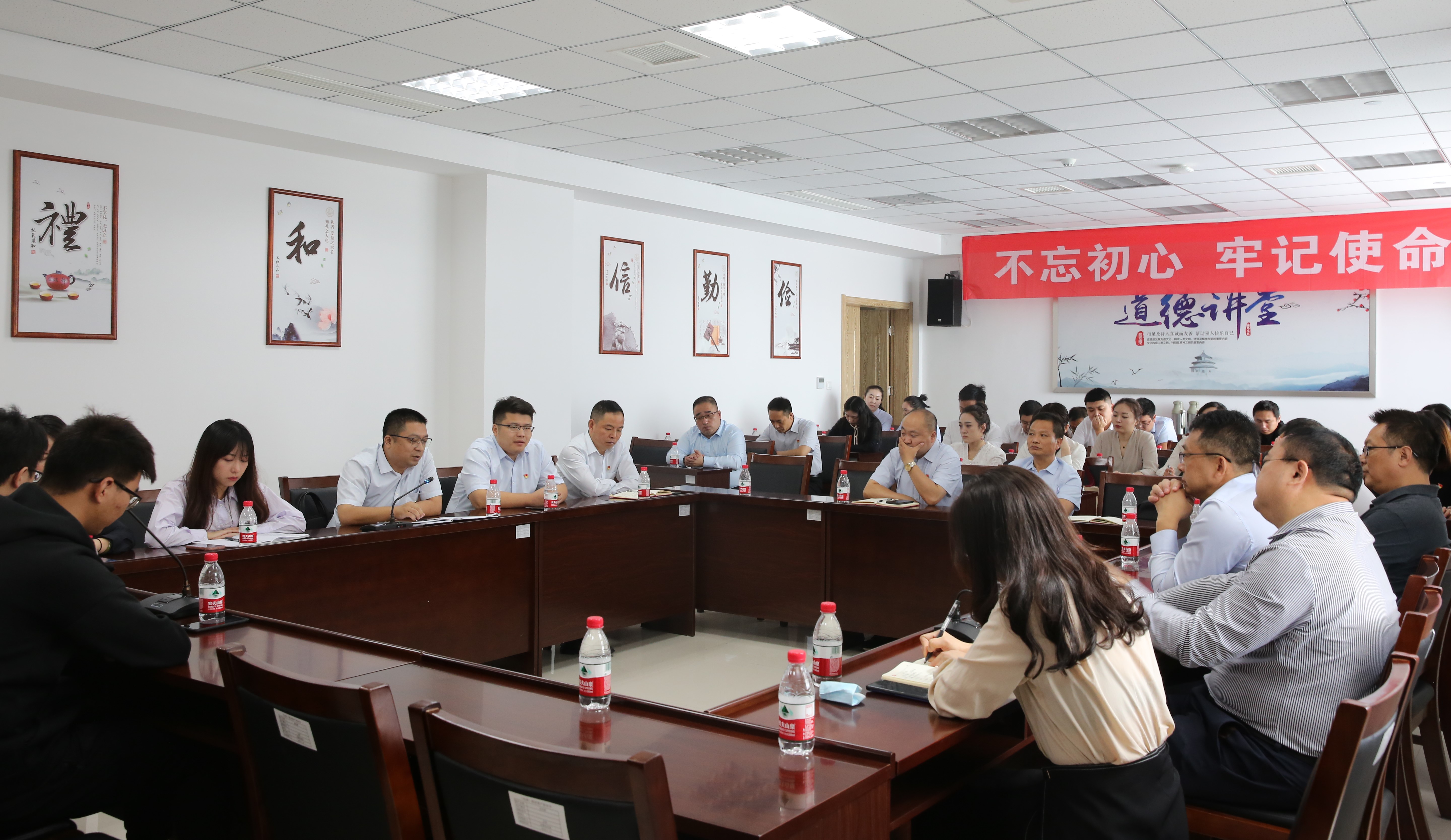 79f930d0d74ea38a26ba95659d06c78.jpg 79f930d0d74ea38a26ba95659d06c78.jpg