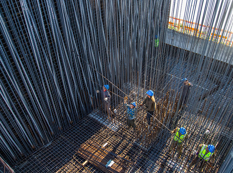 大桥“织工”.jpg 大桥“织工”.jpg