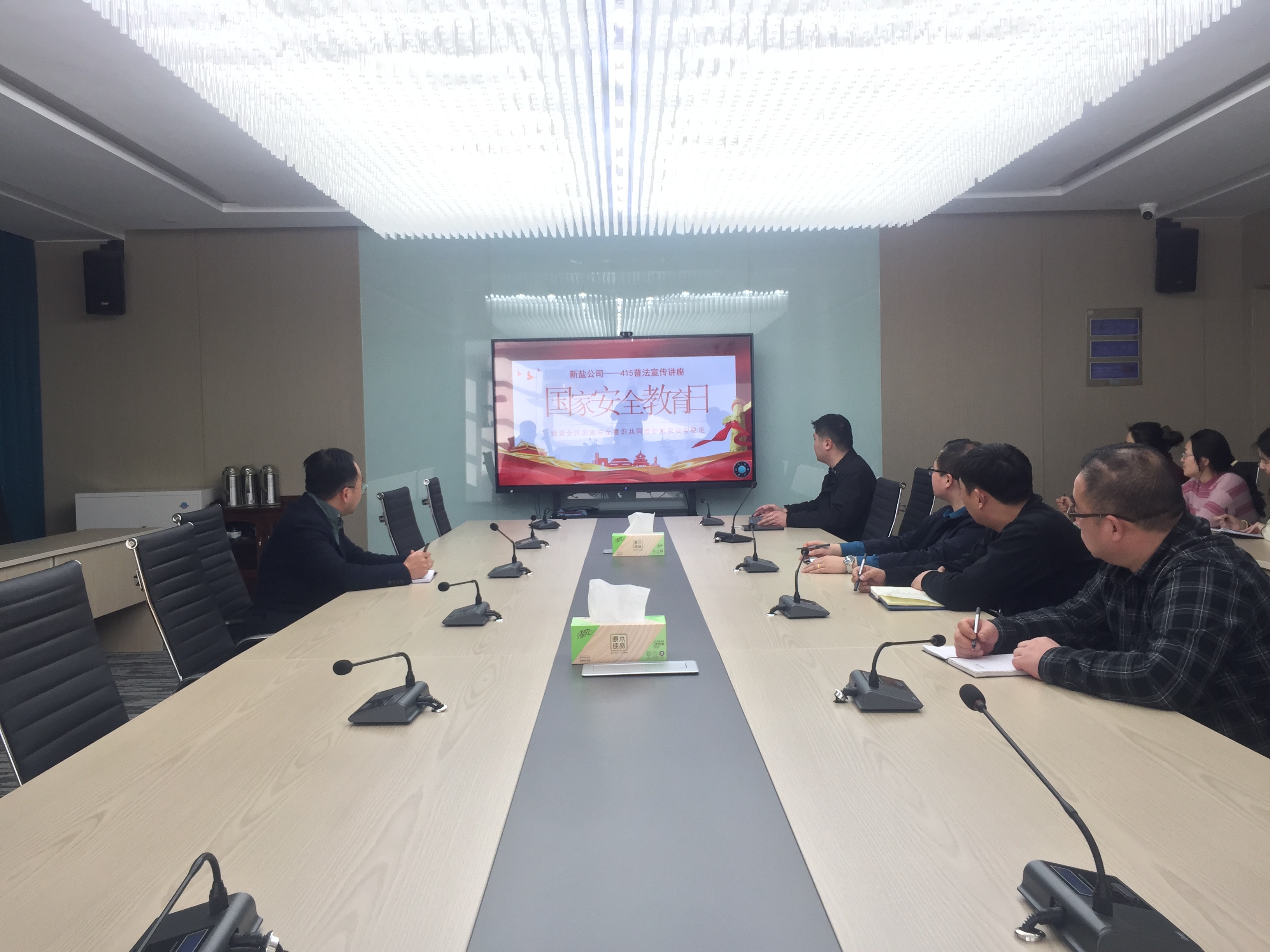 学习照片1.jpg 学习照片1.jpg