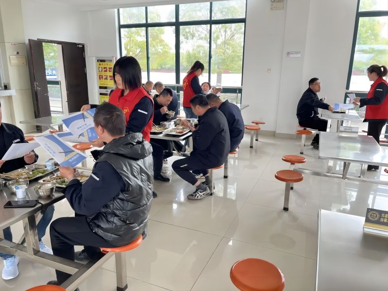 333(1).jpg 333(1).jpg