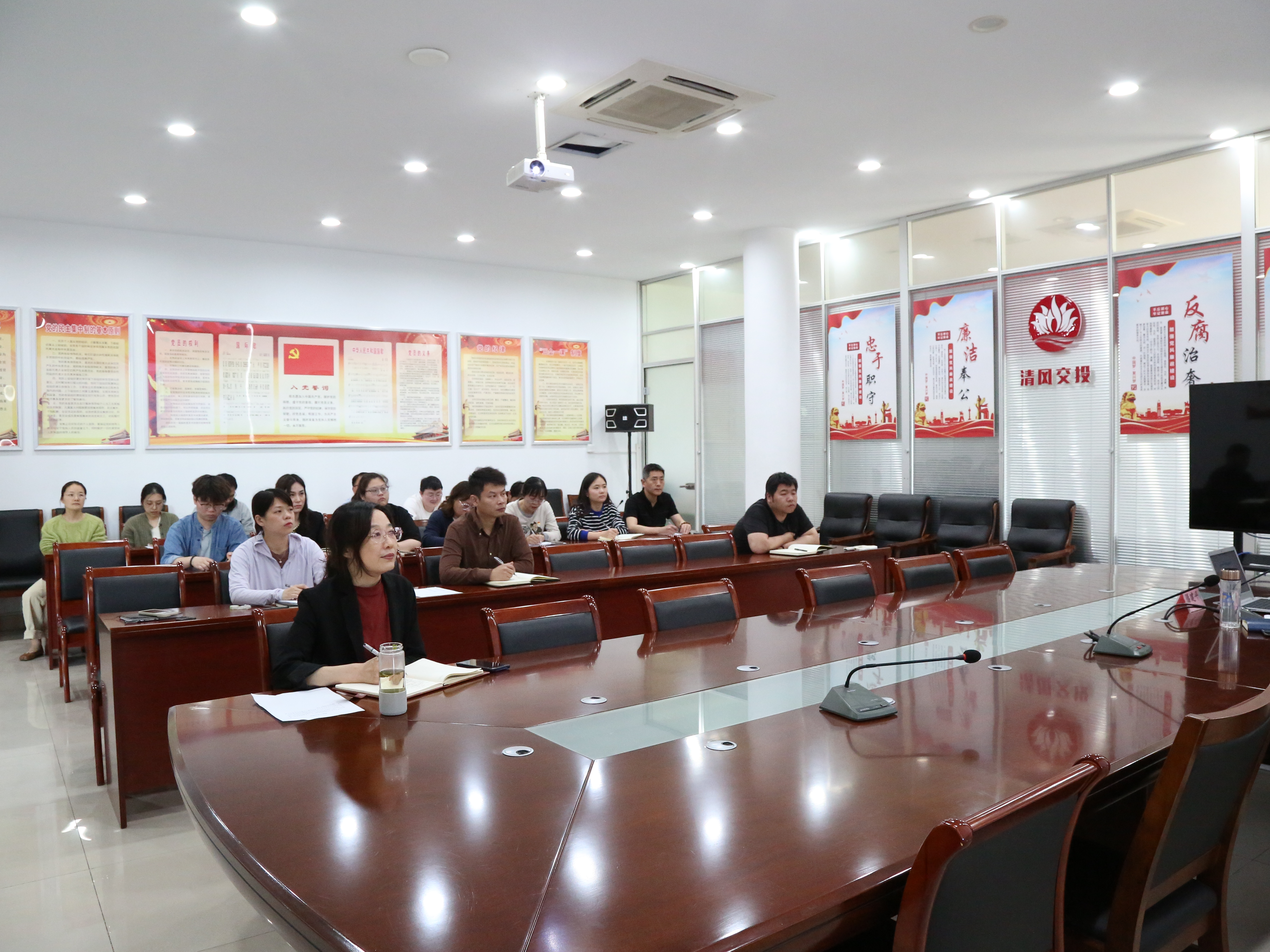 正在上传... 正在上传...