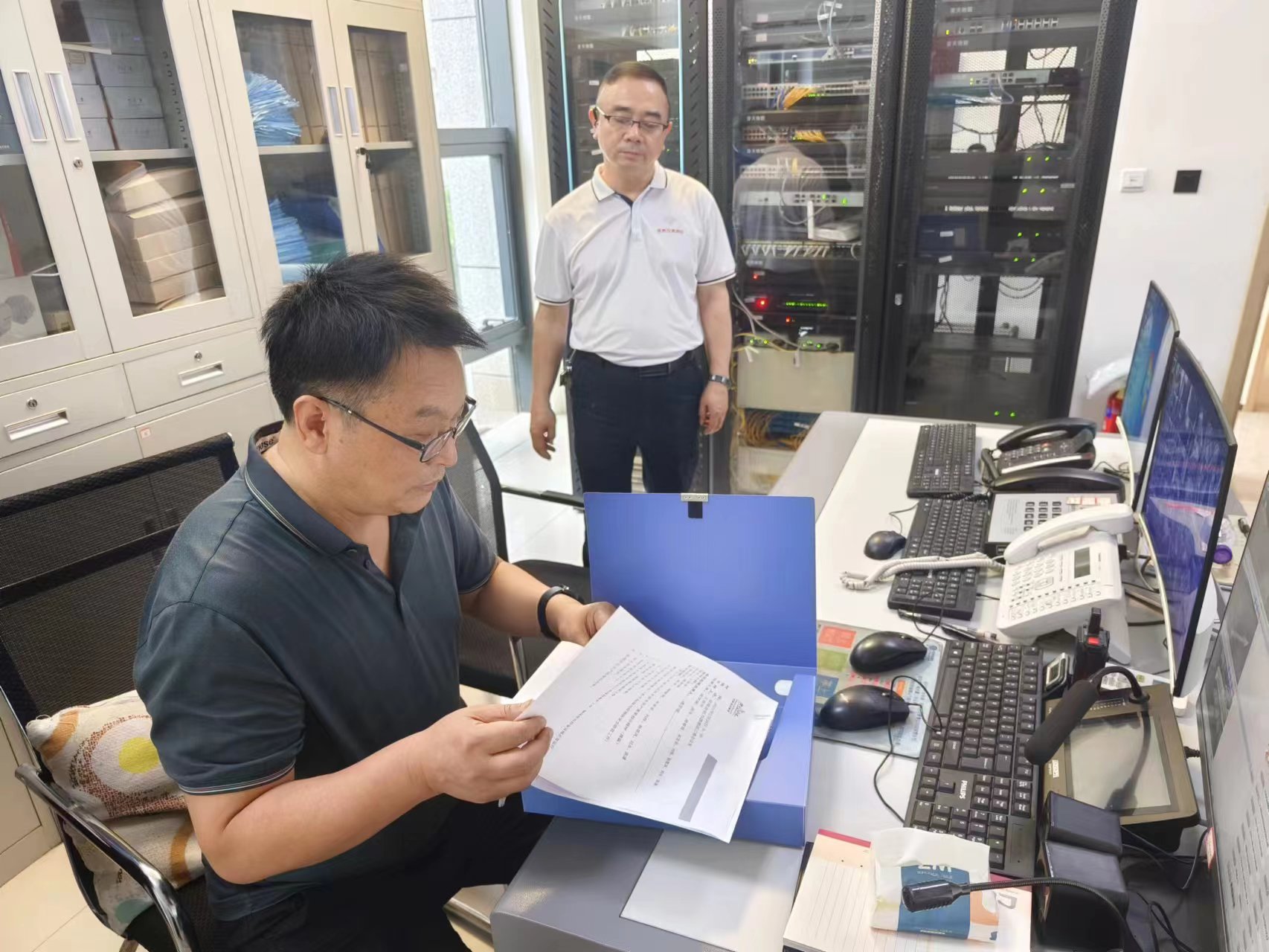 正在上传... 正在上传...