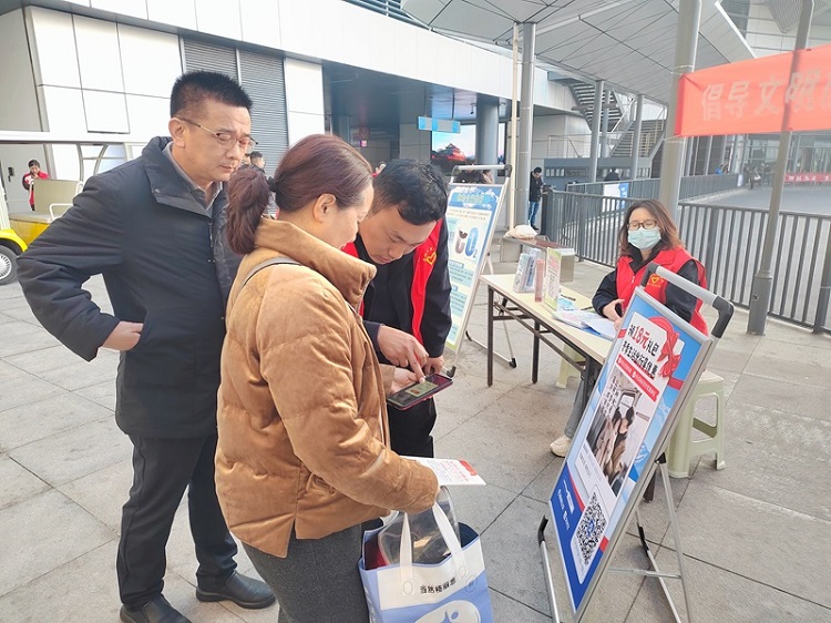 推广支付宝优惠乘车1.jpg 推广支付宝优惠乘车1.jpg