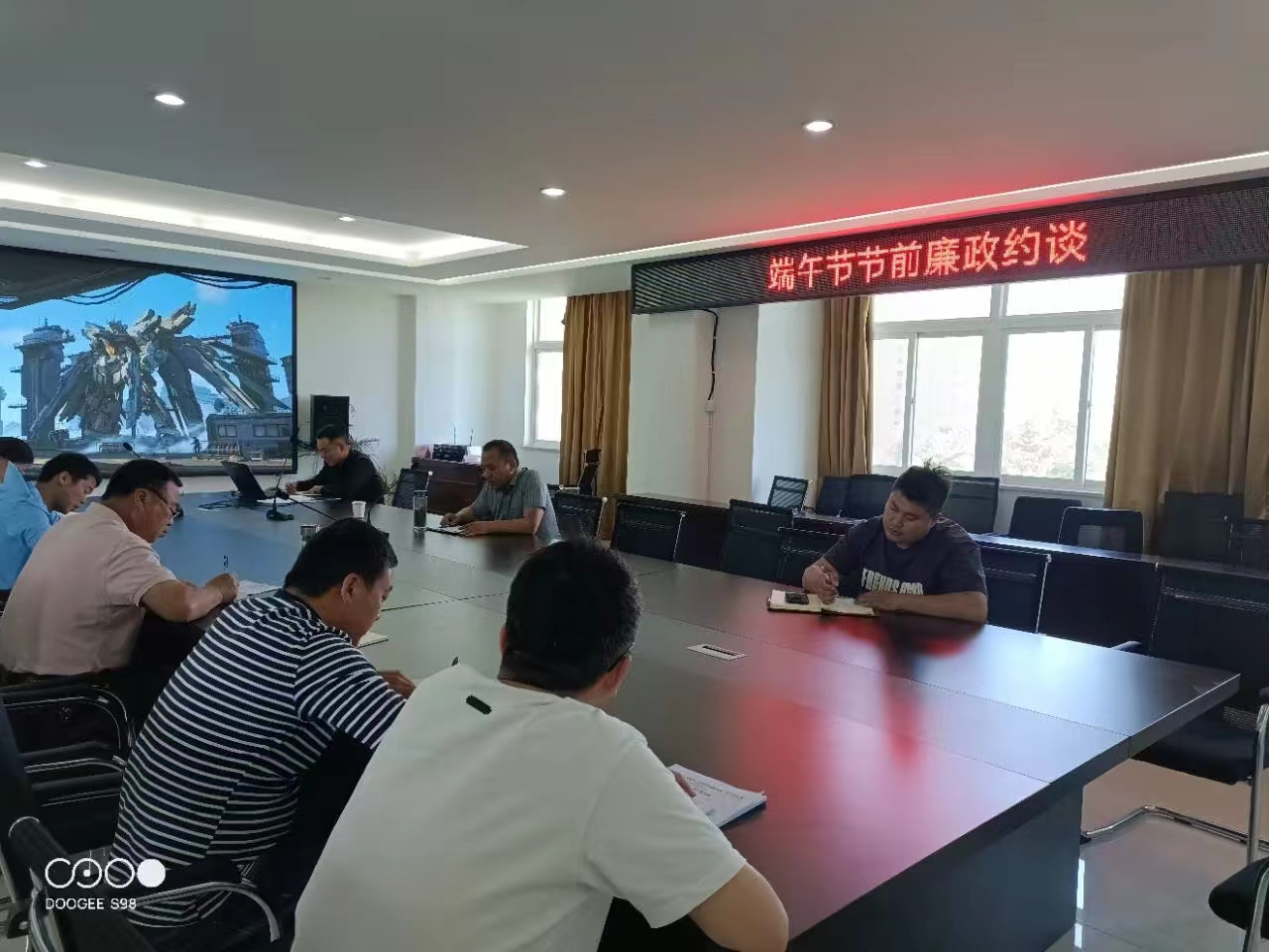 正在上传... 正在上传...