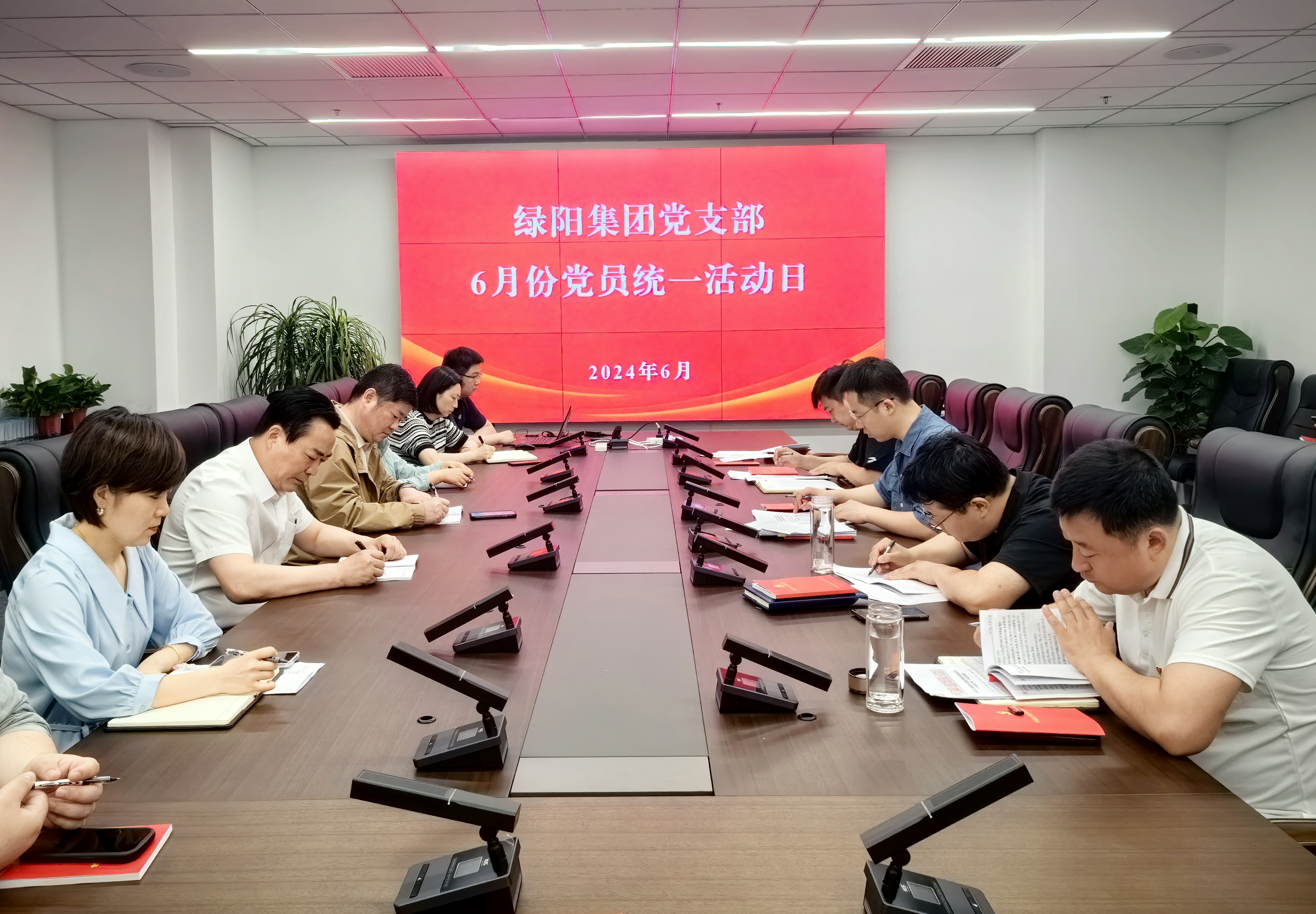 0fccb87db5d5643def44e45e6b81bc99.png 0fccb87db5d5643def44e45e6b81bc99.png