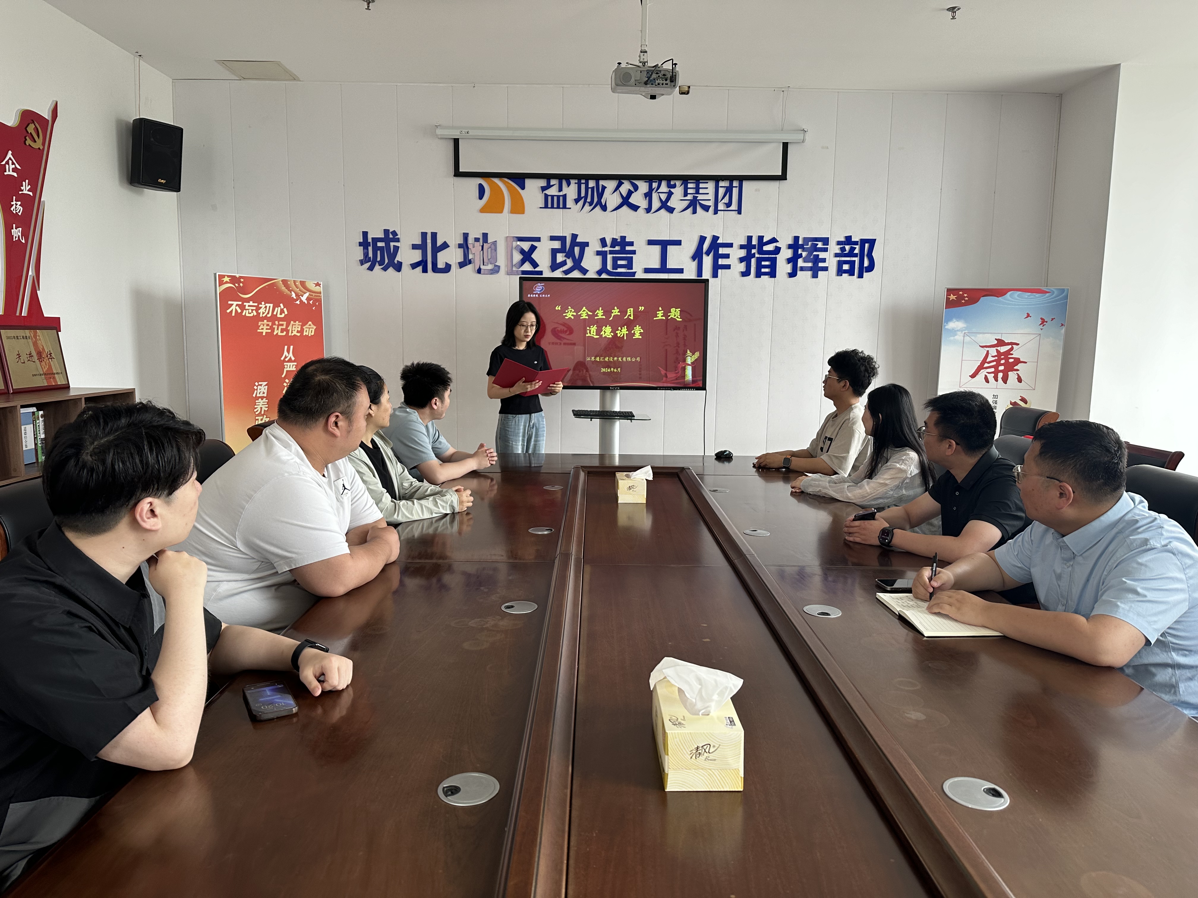 e268a403de2a72a617cc7023ab228fe.jpg e268a403de2a72a617cc7023ab228fe.jpg