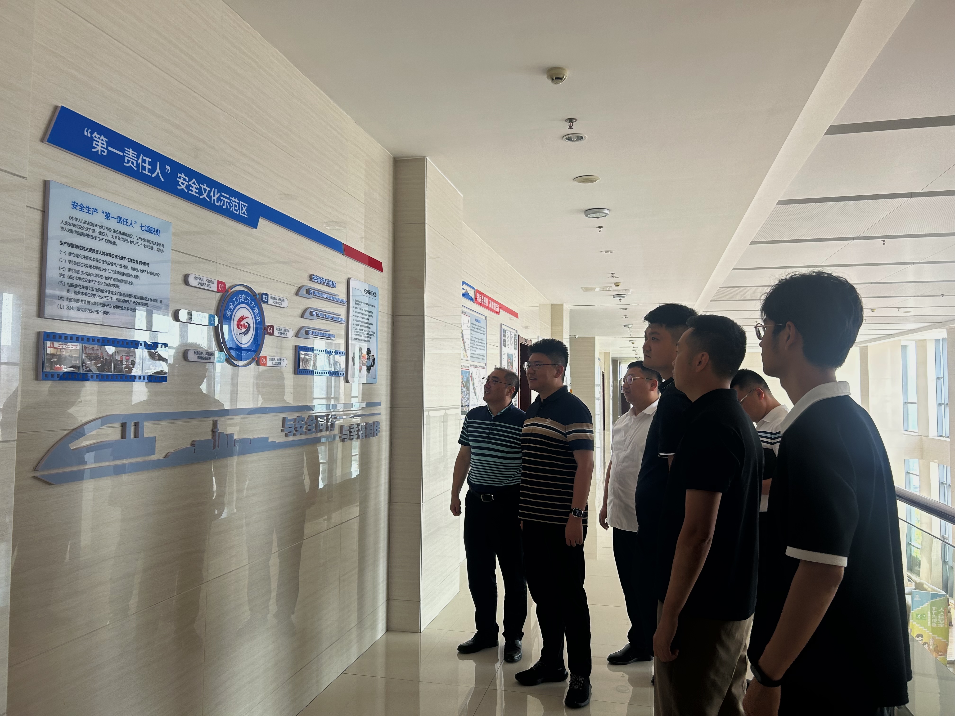 正在上传... 正在上传...