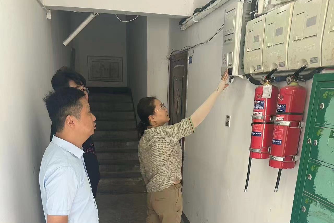 黄海通_副本.jpg 黄海通_副本.jpg