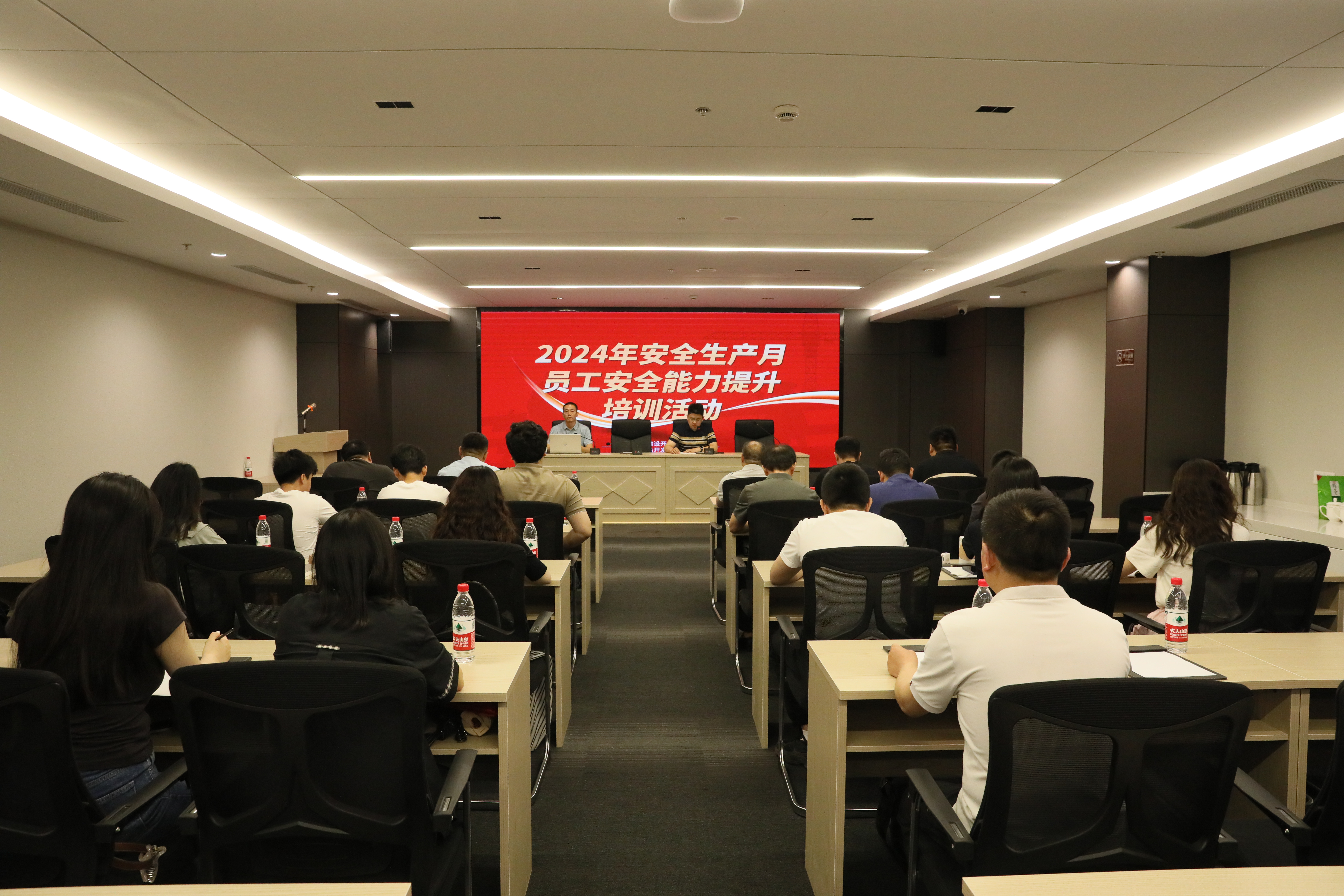 微信图片_20250124105101.jpg 微信图片_20250124105101.jpg