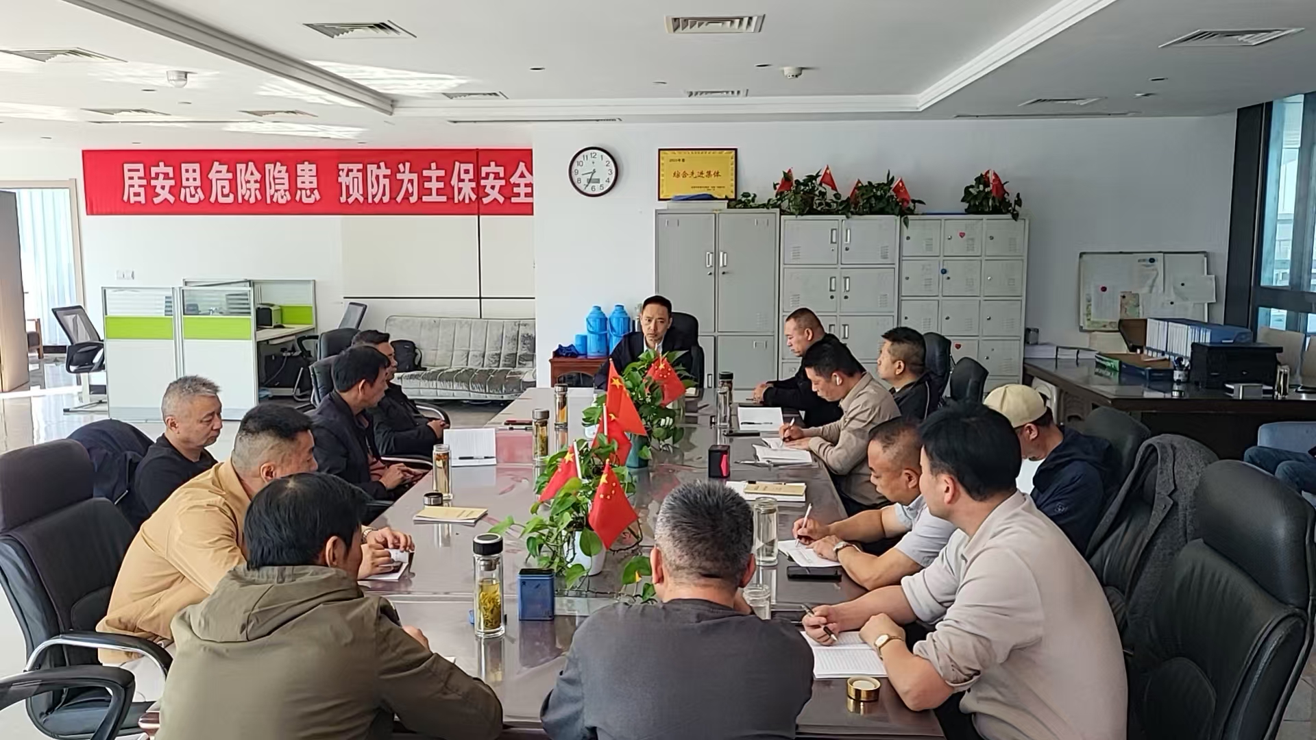 4bb36a1f17f3dadb4ffdab10c294cc6.jpg 4bb36a1f17f3dadb4ffdab10c294cc6.jpg