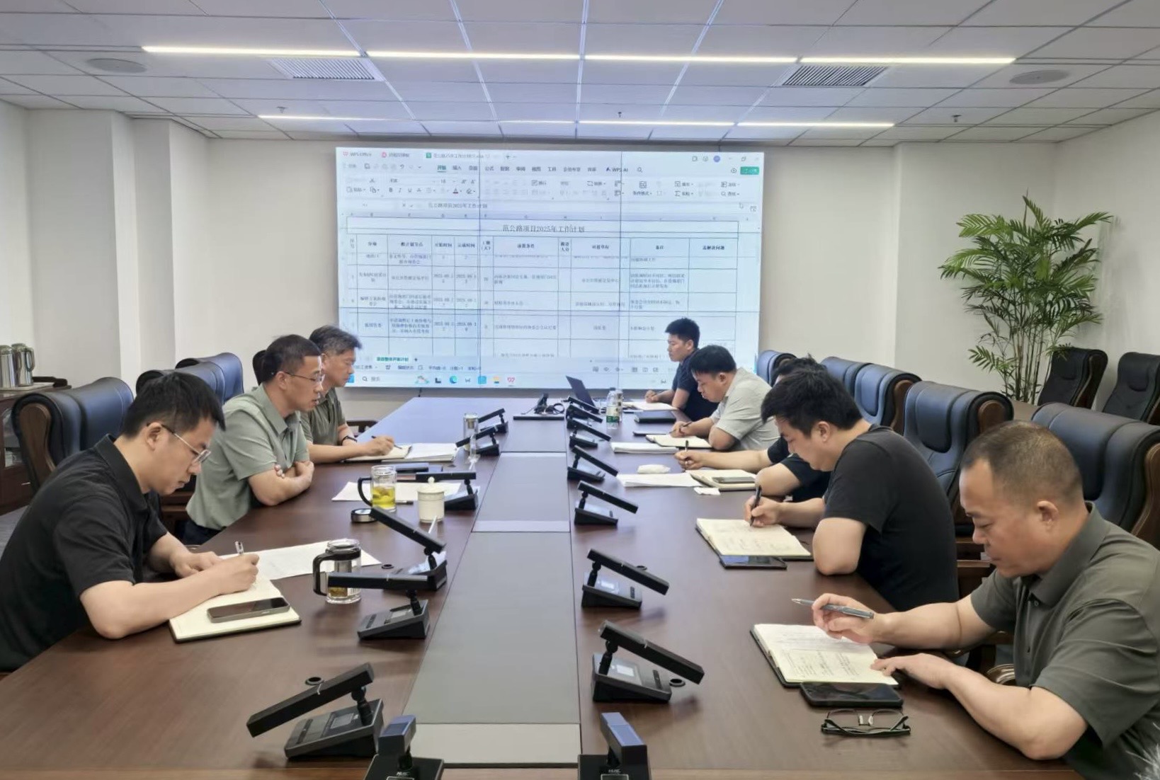 E6F12022AA735AB183712E89FD12F22A.jpg E6F12022AA735AB183712E89FD12F22A.jpg