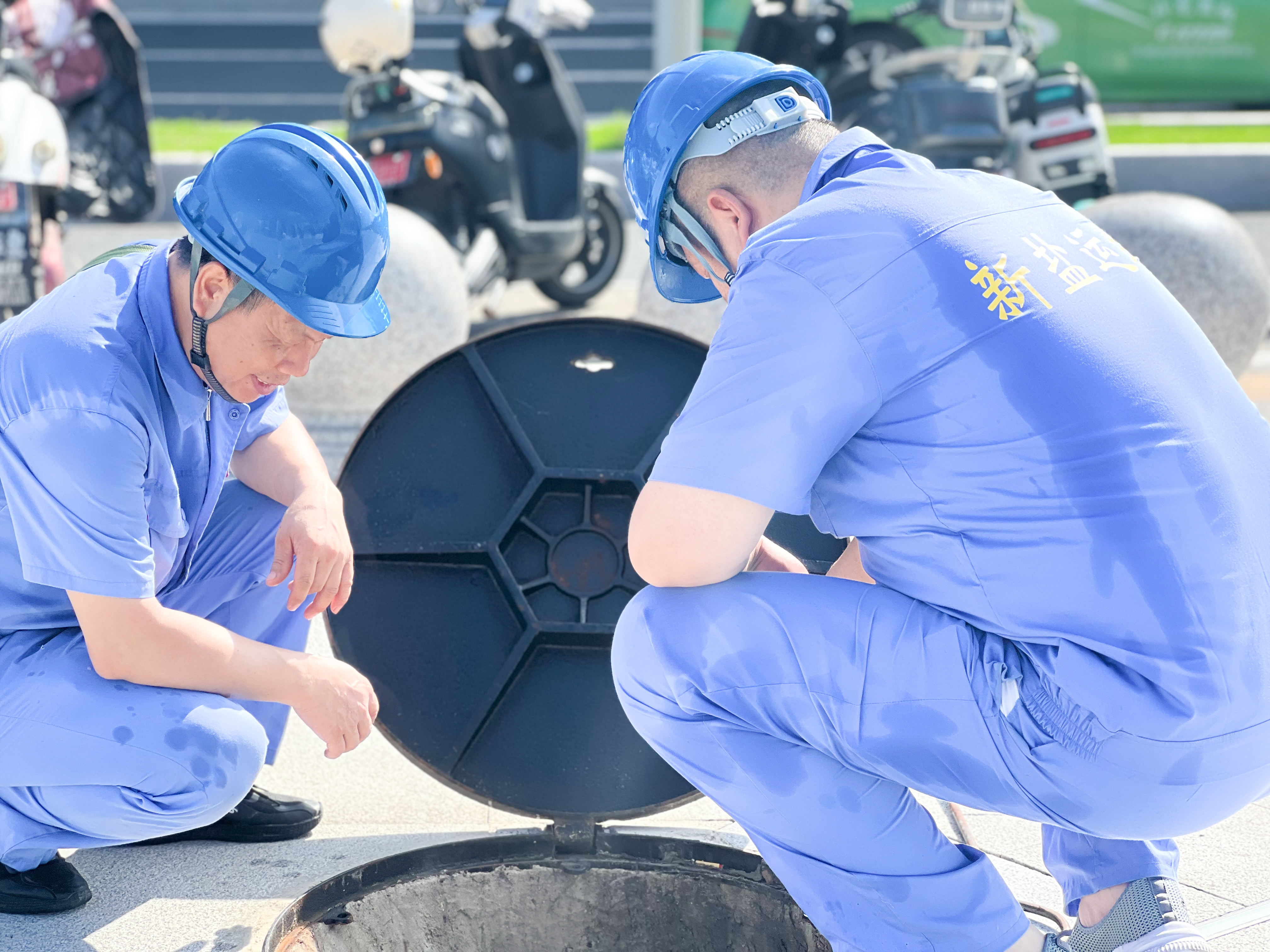 枢纽1.jpg 枢纽1.jpg