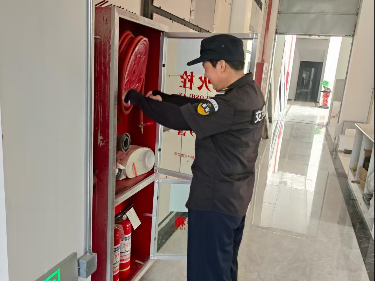 4fec3080101057b8e53cb0550f663546(1).jpg 4fec3080101057b8e53cb0550f663546(1).jpg